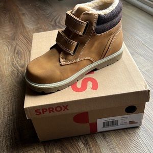 NWT! Toddler boys boots